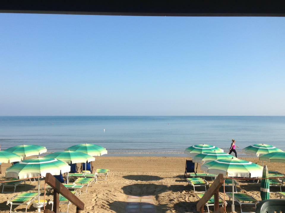 Centro Turistico La Perla Del Gargano Hotel Фоче Варано Екстериор снимка